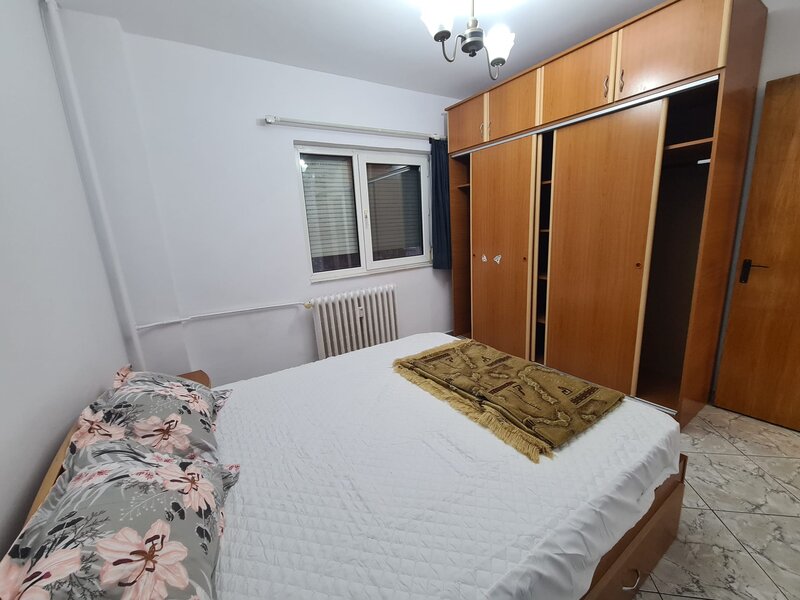 Obor 2 min., ap. 2 camere decomandat, DB1673.