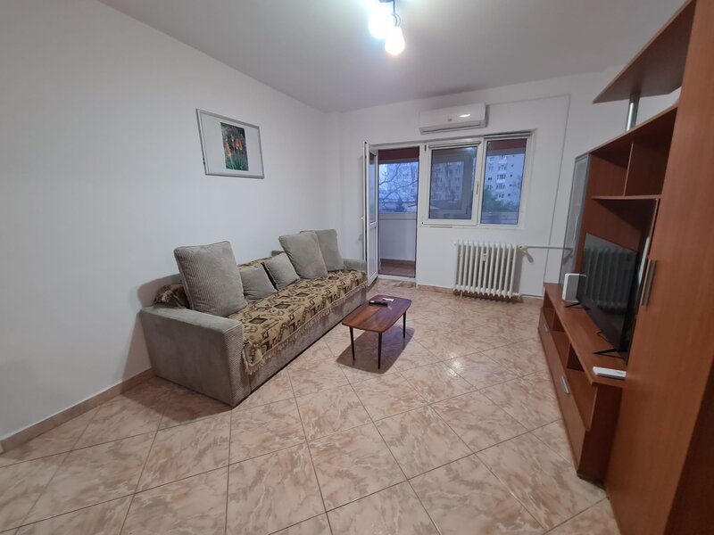 Obor 2 min., ap. 2 camere decomandat, DB1673.