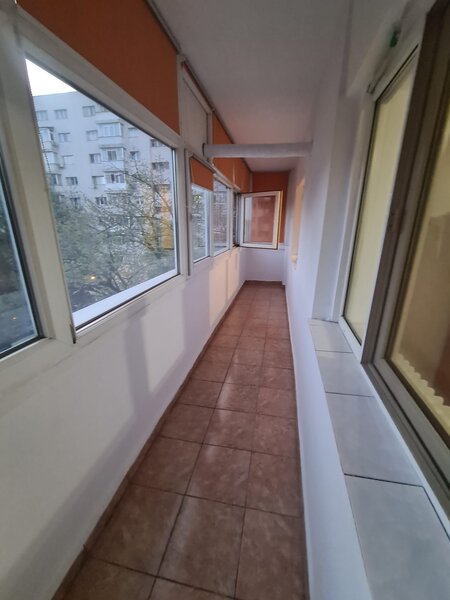 Obor 2 min., ap. 2 camere decomandat, DB1673.