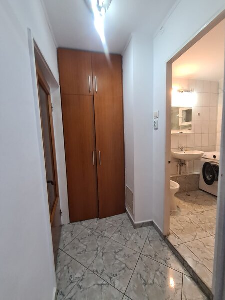 Obor 2 min., ap. 2 camere decomandat, DB1673.