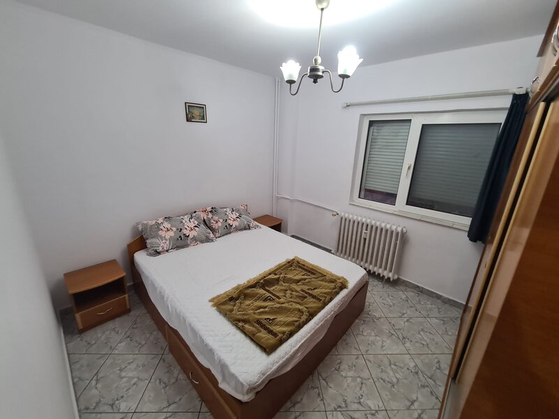 Obor 2 min., ap. 2 camere decomandat, DB1673.